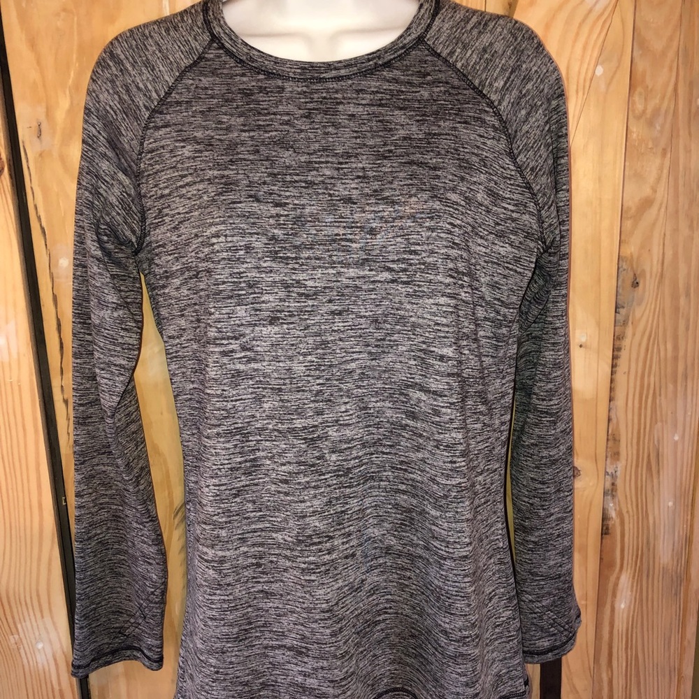 Climate Right by Cuddle Duds Women’s top